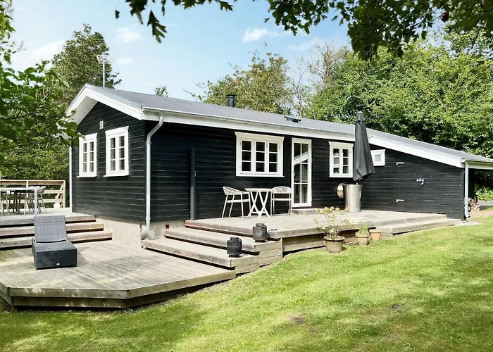 2 Bedroom In Casa de Férias Samsø